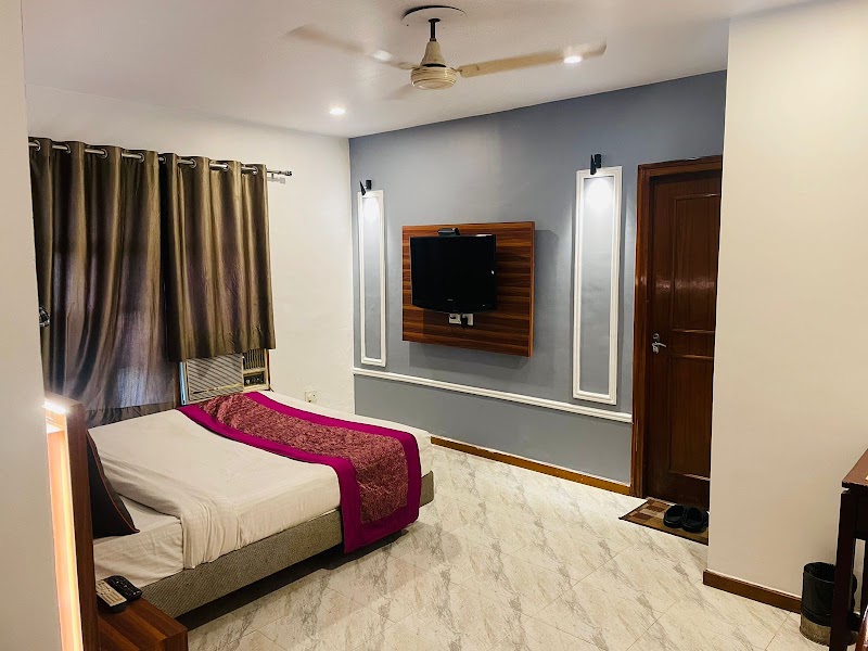 Hotel Royal Presidency Inn - Hotel Royal Presidency Inn Sapru Marg, near Domino's Pizza, Prem Nagar, Hazratganj, Lucknow, Uttar Pradesh 226001, India