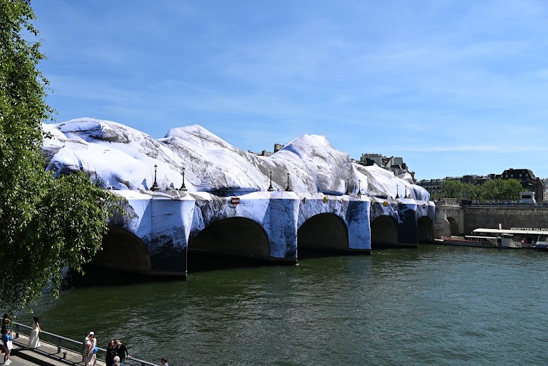 Pont Neuf - Pont Neuf 75001 Paris, France