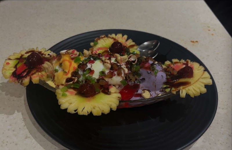 Gopalas Vegetarian Kitchen - Gopalas Vegetarian Kitchen Laxmi Udyog Nagar, IND Colony, Lal Bahadur Shastri Marg, Ambedkar Nagar, Kanjurmarg West, Bhandup West, Mumbai, Maharashtra 400078, India