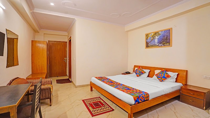 Fabhotel Hm Residency - Fabhotel Hm Residency BS, 32, Basai, Sector 70, Noida, Uttar Pradesh 201316, India