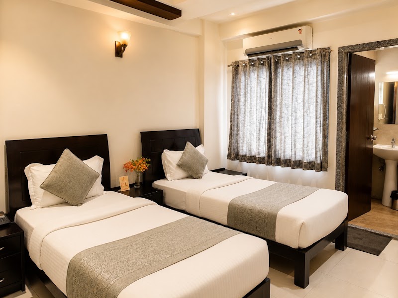 Hotel The Archi - Hotel The Archi Plot No. 61-A, Sukhadia Cir, near Mumbaiya Chat Bazar, New Fatehpura, Panchwati, Udaipur, Rajasthan 313001, India