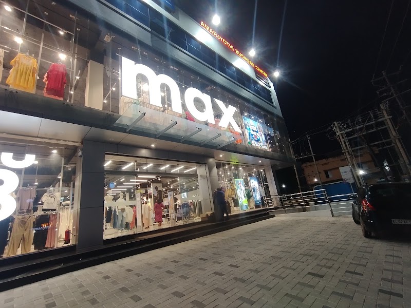 Max Shop - Max Shop VJR3+XV8, Kadapakkada, Kollam, Kerala 691008, India