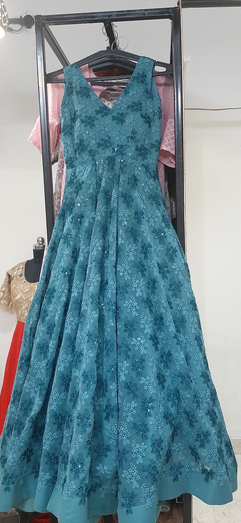 Aakaar Boutique - Aakaar Boutique Main, Badshahpur Sohna Rd, near sbi bank, Badshahpur, Sector 66, Gurugram, Haryana 122101, India