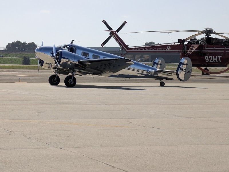 Visalia Municipal Airport - Visalia Municipal Airport, 9501 W Airport Dr, Visalia, CA 93277, USA