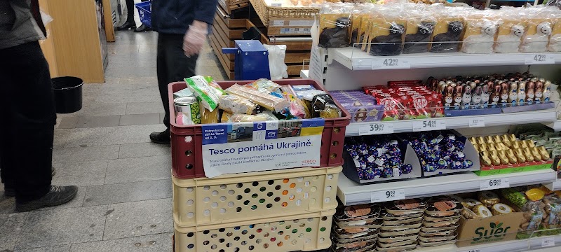 Tesco Expres - Tesco Expres M. Horákové 116/109, Hradčany, 160 00 Praha-Praha 6, Czechia