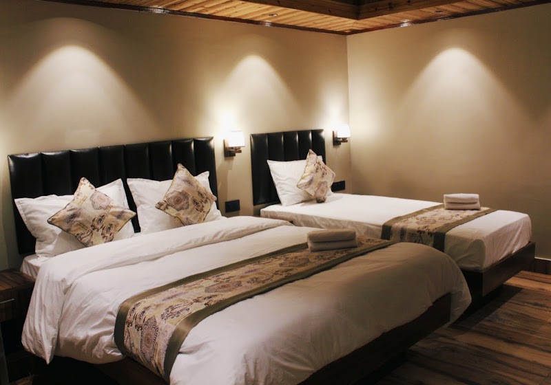 THARCHIN RETREAT, Boutique Hotel. - THARCHIN RETREAT, Boutique Hotel. Hill Cart Rd, BATASIA, West Point, Darjeeling, West Bengal 734102, India
