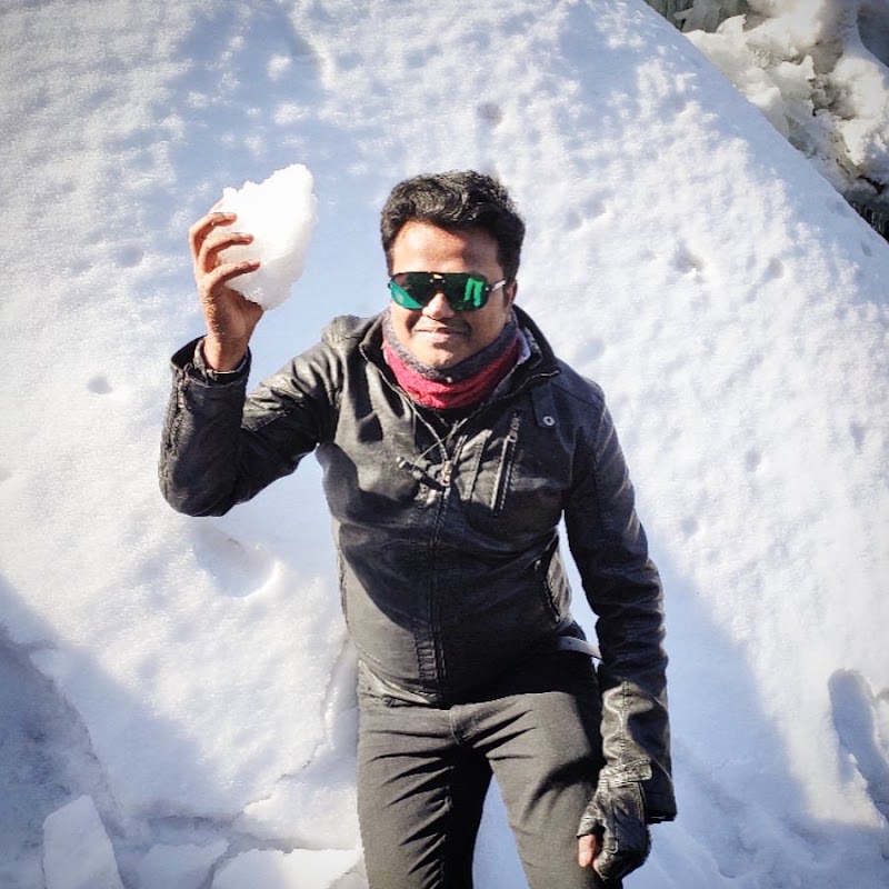 traveller inn - traveller inn, road, Katao, Lachung, Sikkim 737120, India