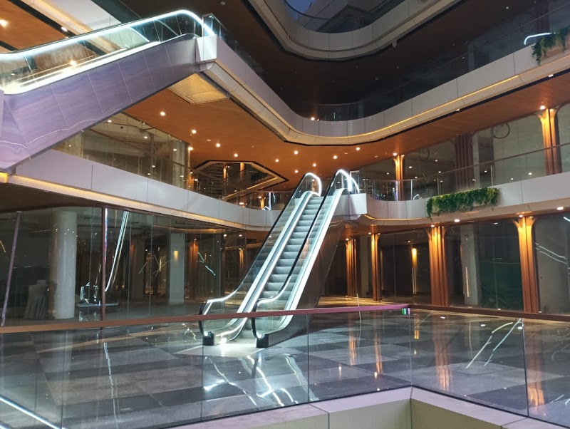M3M Route 65 - M3M Route 65 Unit 8 Tyagi market, near by Emerald Estate Sector 65 Gurgaon, Sector 65, Gurugram, Haryana 122101, India