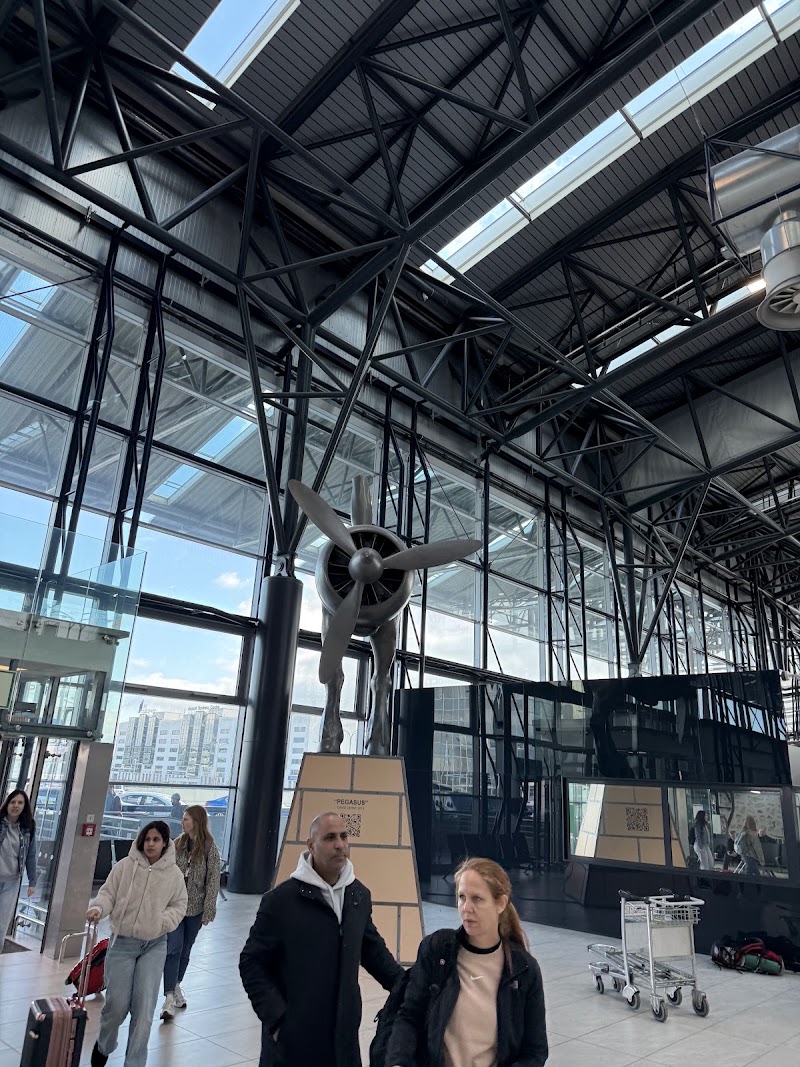Terminal 2 - Terminal 2, Aviatická, 161 00 Praha 6, Czechia