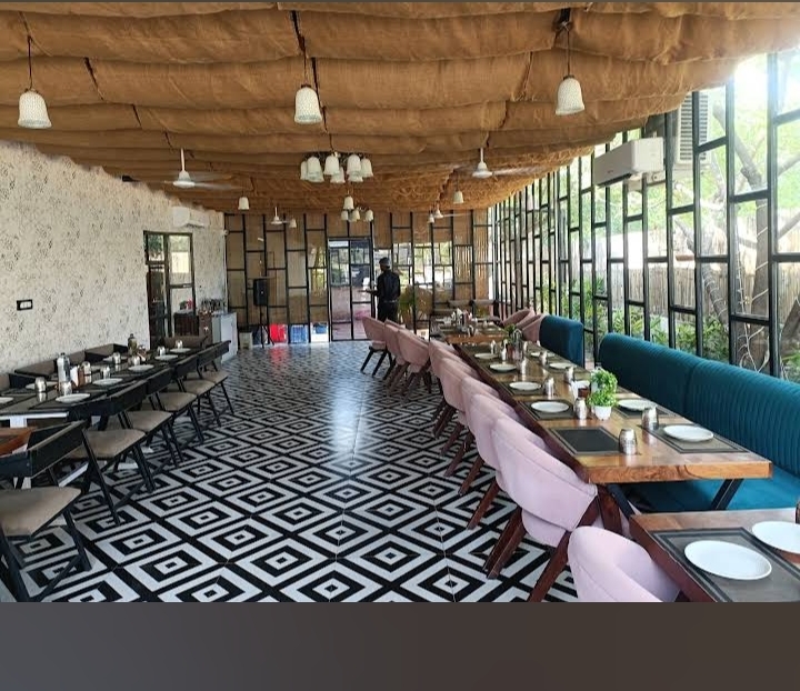 Vaishali Veg Inn - Pure Veg Restaurant & Banquet - Vaishali Veg Inn - Pure Veg Restaurant & Banquet 06, Gandhi Path Rd, near Pratap Marriage Garden, Arpit Nagar, B Block, Vaishali Nagar, Jaipur, Jaipur Nagar Nigam Area, Rajasthan 302021, India
