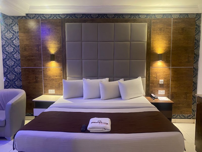 PRESKEN HOTELS ALADE AVENUE - PRESKEN HOTELS ALADE AVENUE 17, Alade Avenue off awolowo way behind kalakuta museum, ikeja Lagos 17, Alade Avenue off awolowo way behind kalakuta museum, ikeja Lagos, Allen, Lagos 100271, Lagos, Nigeria