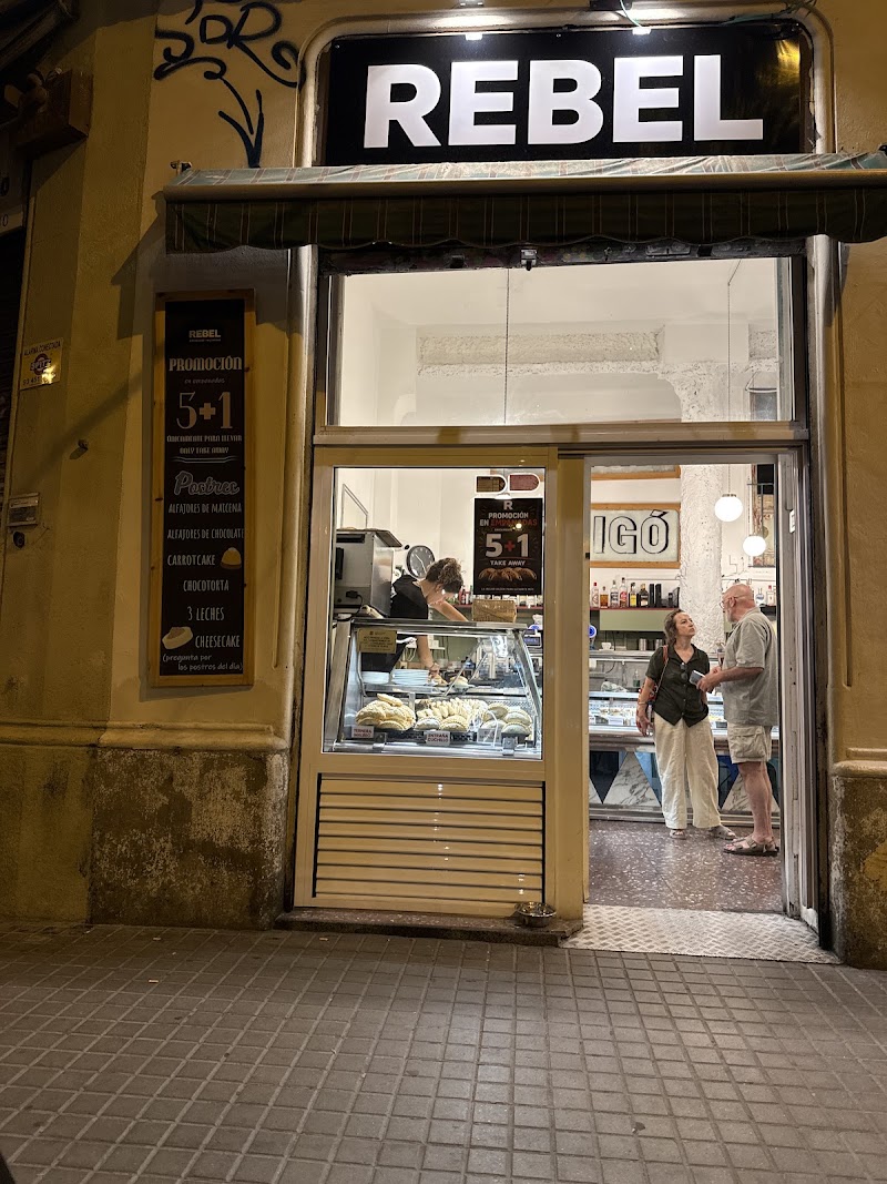 Rebel Empanadas y Milanesas - Rebel Empanadas y Milanesas Carrer del Comte d'Urgell, 32, Eixample, 08011 Barcelona, Spain