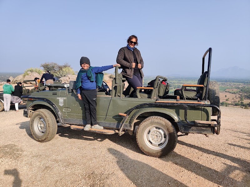 Jawai Jungle Leopard Safari - Jawai Jungle Leopard Safari Jawai safaris House Village-Jeewda ,Post -Sena, Jawai Bandh, Sumerpur, Rajasthan 306707, India