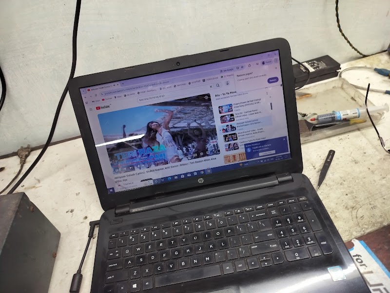Purav Laptop Repair (PH iT SERVICE) - Purav Laptop Repair (PH iT SERVICE), LL-18,Basement, MILLENNIUM PLAZA, Great Eastern Rd, near RAJ TAKIES, Raipur, Chhattisgarh 492001, India