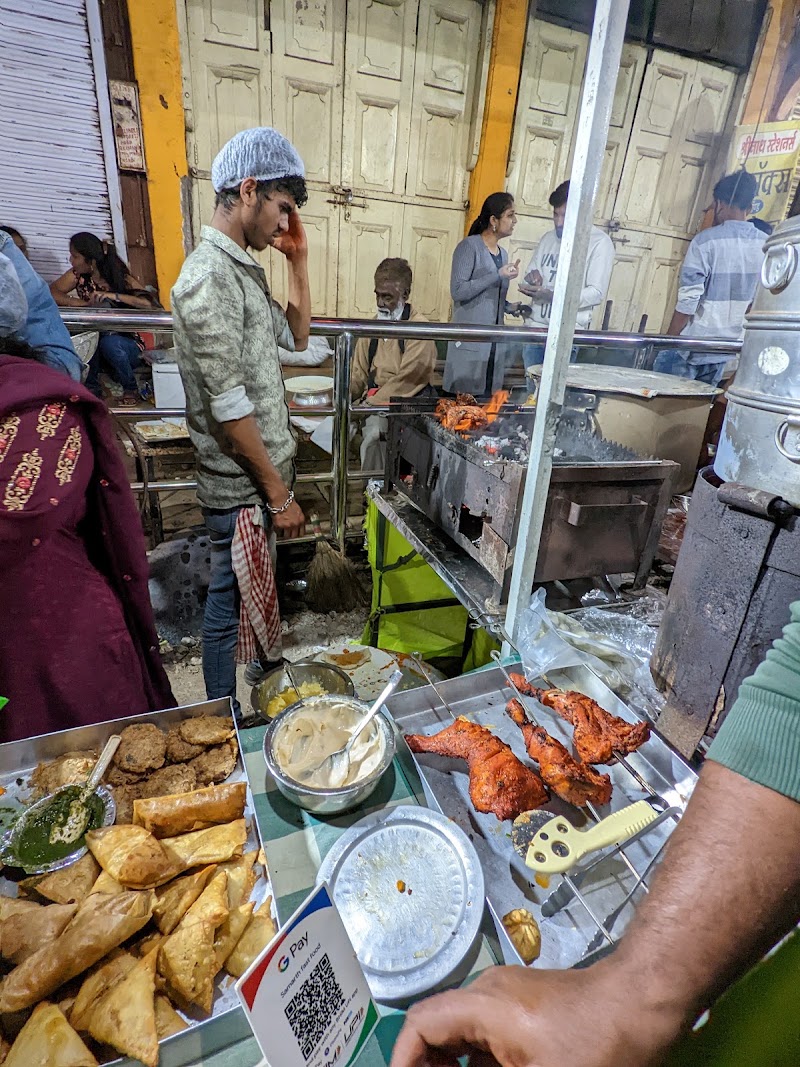 Panchgani Market - Panchgani Market WRF2+H25, Bhim Nagar, Panchgani, Maharashtra 412805, India