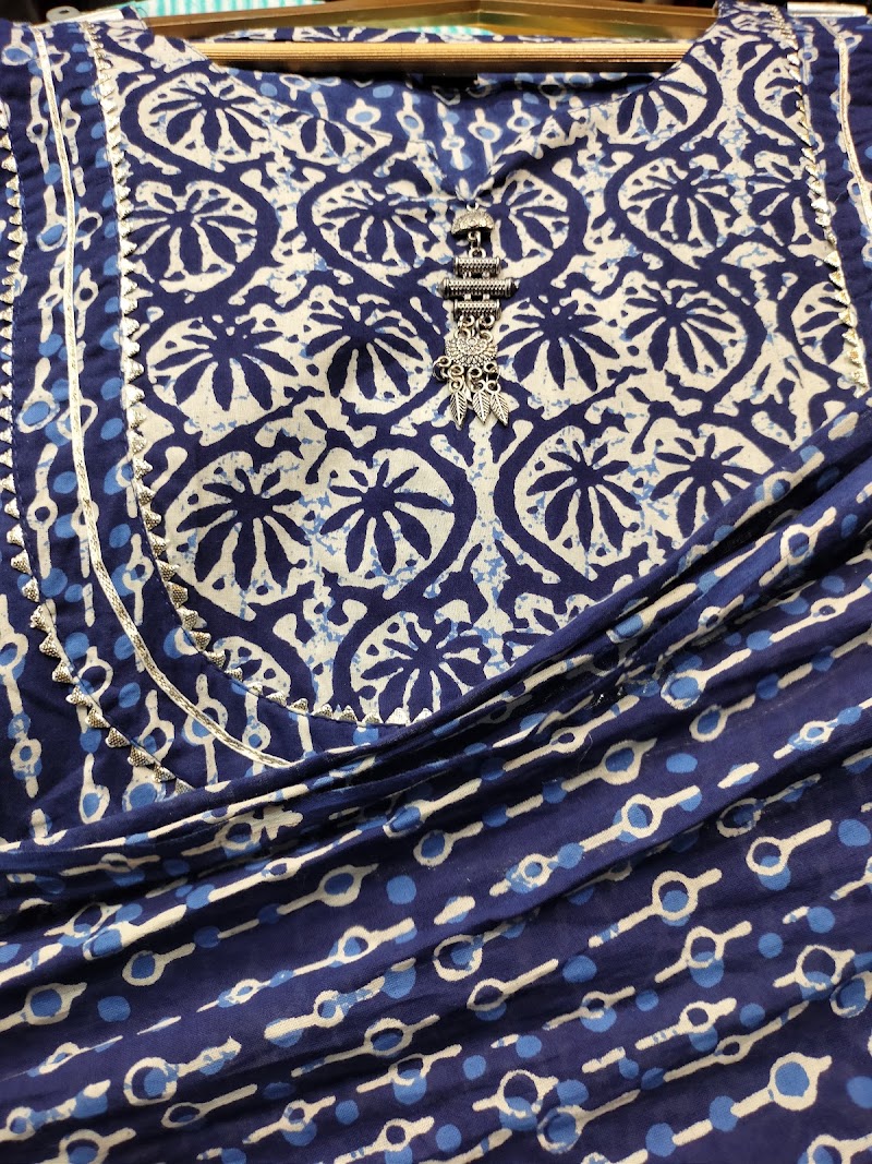 Jaipur Kurti Manufacturer Wholesale - Jaipur Kurti Manufacturer Wholesale Dhula House Road, Bapu Bazar Market, Johri Bazar, Bapu Bazar, Biseswarji, Jaipur, Jaipur Nagar Nigam Area, Rajasthan 302003, India