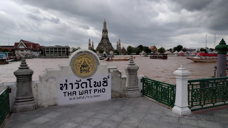 Riva Arun Pier - Riva Arun Pier, PFVR+MM6 ซอยเพ็ญพัฒน์1 Khwaeng Phra Borom Maha Ratchawang, Khet Phra Nakhon, Krung Thep Maha Nakhon 10200, Thailand