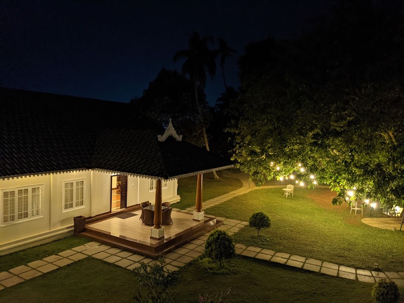 Cyrus Lake Resort - Cyrus Lake Resort near Pathiramanal Jetty, Kayippuram, Muhamma, Kerala 688525, India