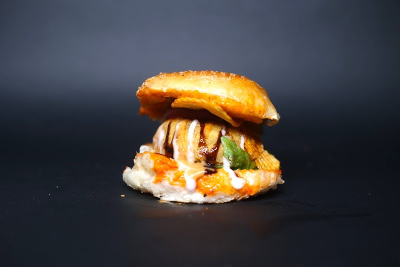 Graduate Vadapav Head Outlet - Graduate Vadapav Head Outlet, Shop No 4, Cross Lane, narayan bhuvan, NM Joshi Marg, Byculla West, Byculla, Mumbai, Maharashtra 400027, India