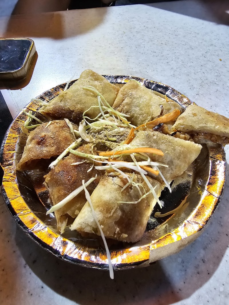 Yumsum Momos & The Chinese Hut - Yumsum Momos & The Chinese Hut Sector 75 Kiosk No. 5 & 6, Shop No. 5, Golf City, Gardenia Gateway, Sector 75, Noida, Uttar Pradesh 201316, India