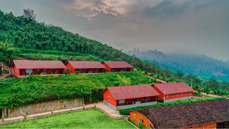The Estate Resort - The Estate Resort 3W2X+XG, Nelligudde Rd, Ashwathapura, Badagumijaru, Karnataka 574227, India