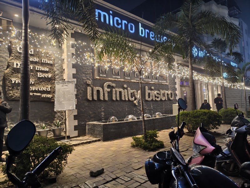 Infinity Bistro - Infinity Bistro 14, South Road, Civil Lines, Prayagraj, Uttar Pradesh 211001, India