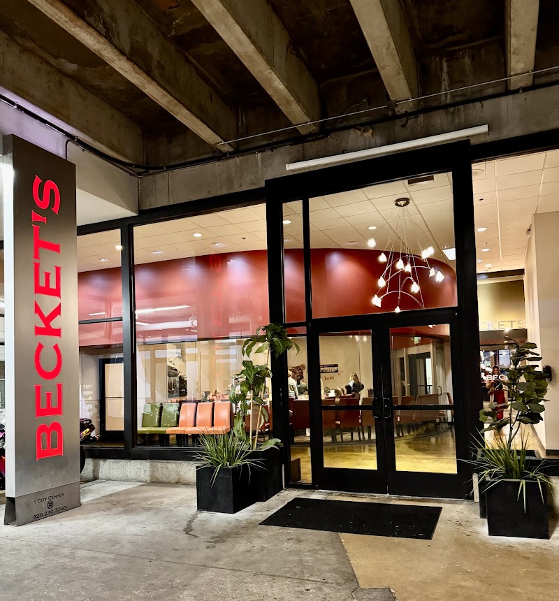 Becket's - Becket's Corner of Jackson & Fox River) parking lot off Jackson, 2 Jackson St, Oshkosh, WI 54901, USA