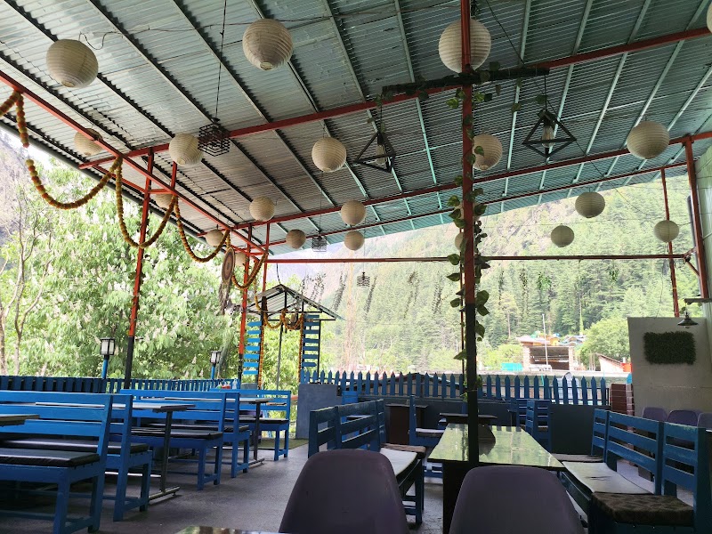 Foodol - Foodol Bus Stand, near Kasol, Kasol, Sosan, Himachal Pradesh 175105, India
