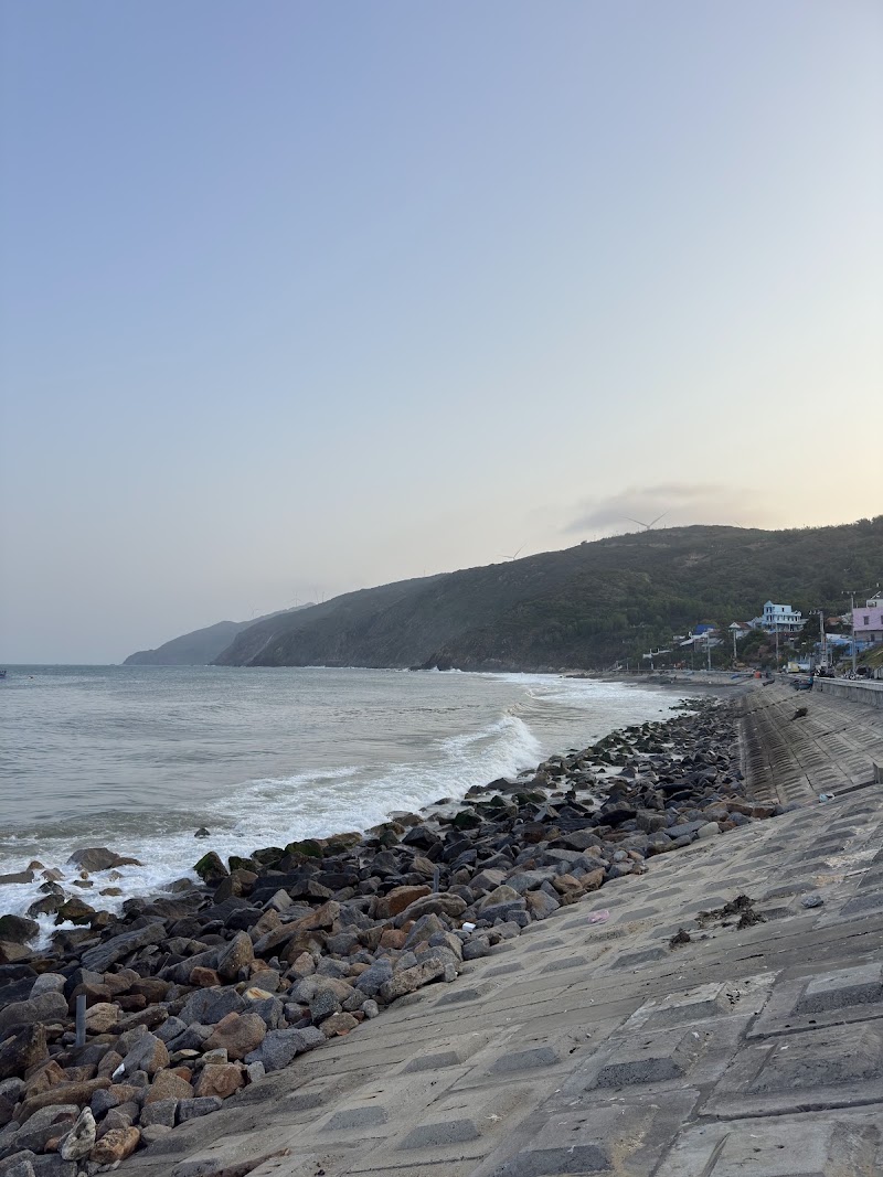 Bãi Bến Nồm - Bãi Bến Nồm, V7GV+M78, Xương Lý, Quy Nhon Dong, Gia Lai, Vietnam