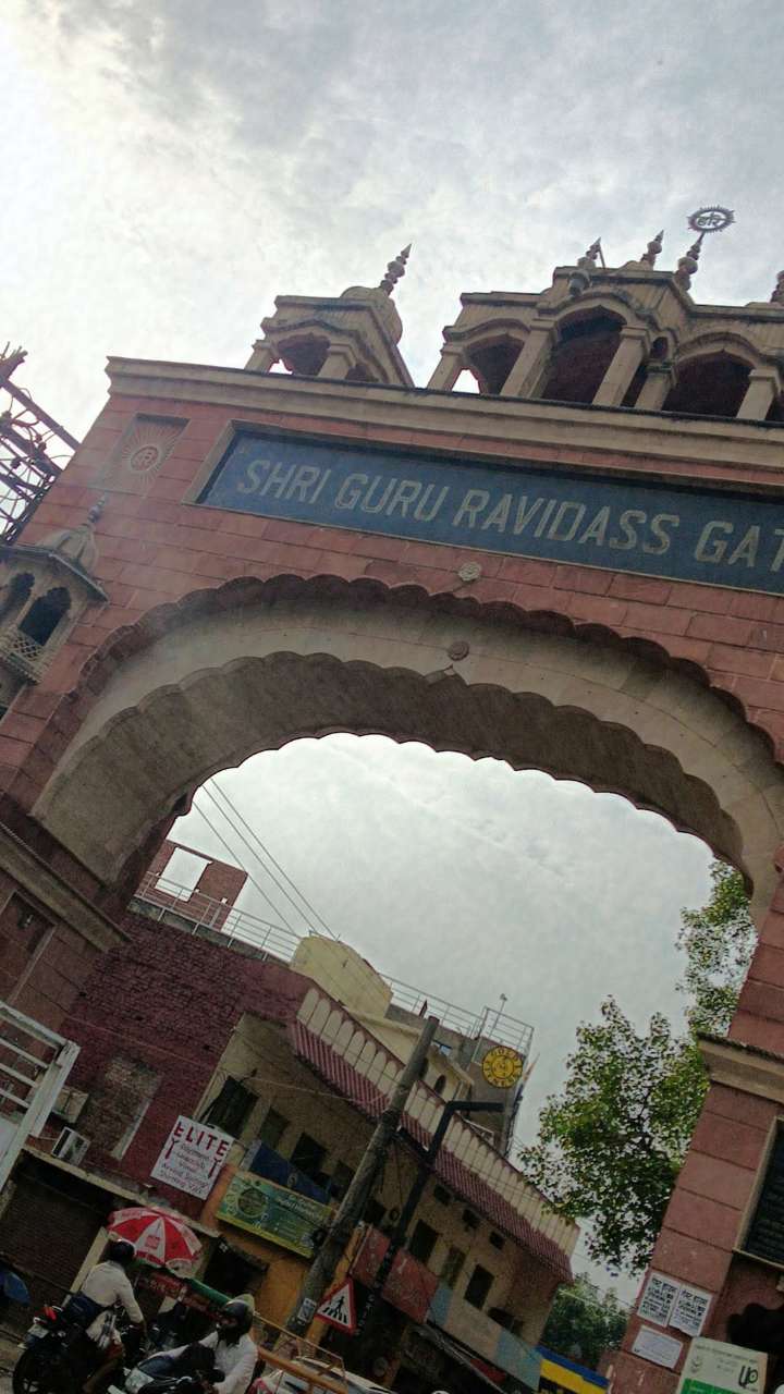 Near ravidas gate