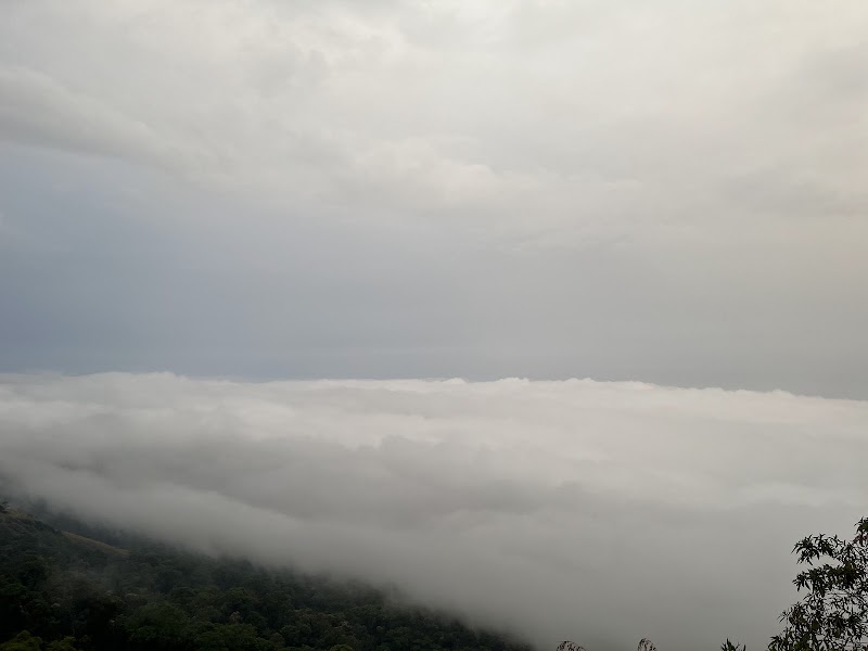 Suryanelli Tea Garden View Point - Suryanelli Tea Garden View Point 3688+MX9, Suryanelli-Kolukkumalai Tea Estate Road, Suryanelli, Kerala 685618, India