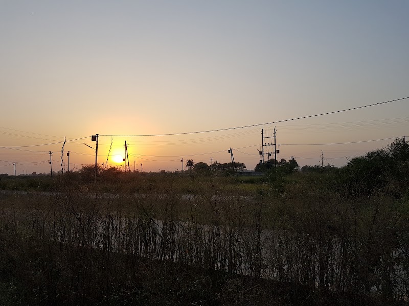 Sunset point - Sunset point 5VGR+77J, Mr4Extension Rd, Madhya Pradesh 482002, India