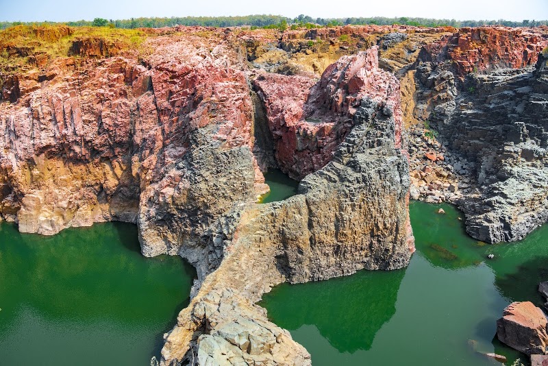 Raneh Water Falls - Raneh Water Falls, V3F2+WGJ, Raneh Falls Rd, Dhoguwan, Madhya Pradesh 471606, India