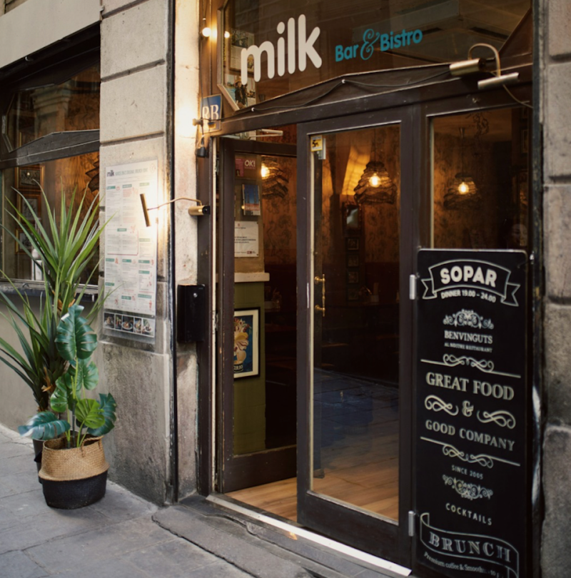 Milk - Milk Carrer d'en Gignàs, 21, Ciutat Vella, 08002 Barcelona, Spain