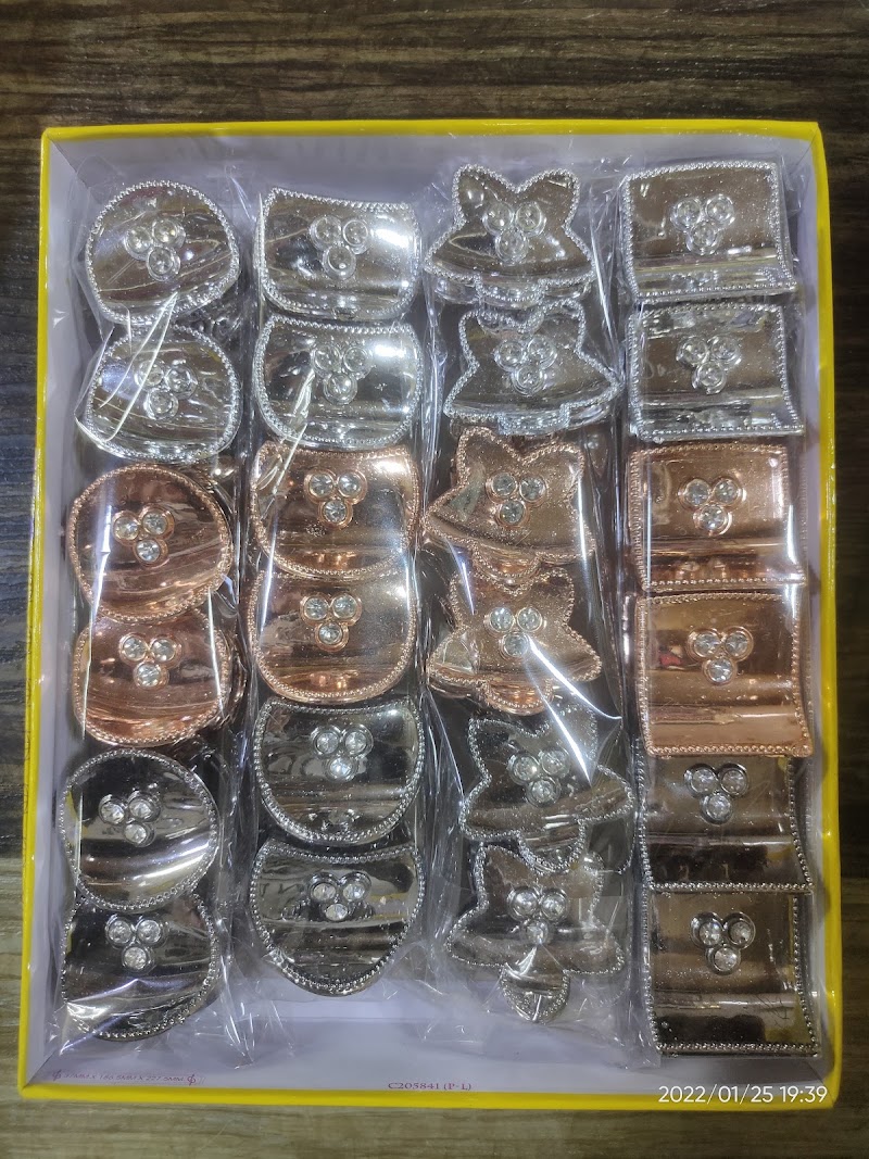 Emma hair accessories - Emma hair accessories Gali no. 1 ambuj wadi, azad Nagar, gate no.8, Abdul Hamid Marg, near baba masjid, Malad, Gaikwad Nagar, Malvani, Malad West, Mumbai, Maharashtra 400095, India