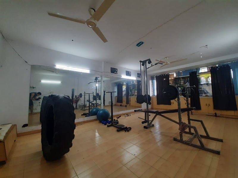 Mma warriors fight club and fitness hub - Mma warriors fight club and fitness hub, D, 1080 2, near sahyogi park, Block WZ, Nangal Raya, Janakpuri, New Delhi, Delhi 110046, India