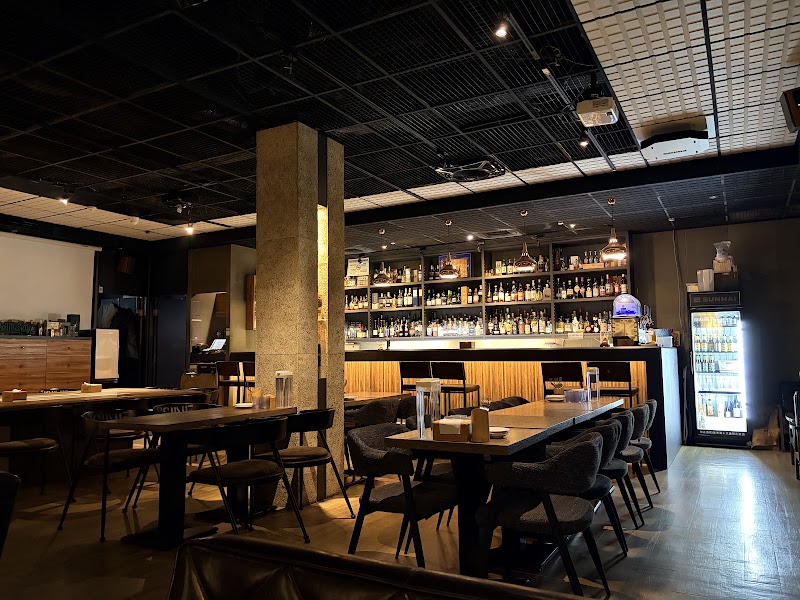 SoShow Bar & Restaurant - SoShow Bar & Restaurant 2f, No. 47號, Section 1, Zhongshan N Rd, Zhongshan District, Taipei City, Taiwan 104