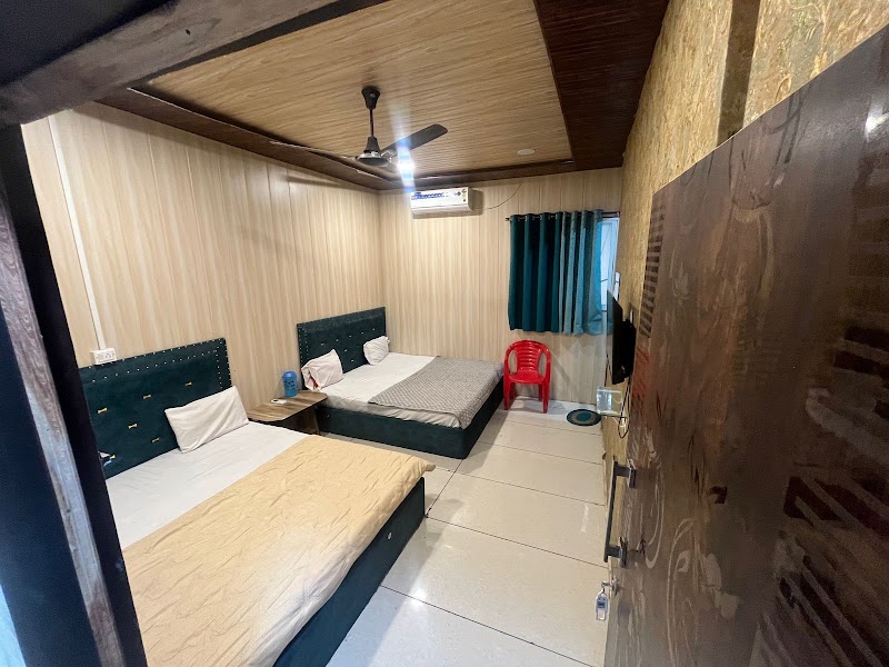 Hotel Mahakal Ramashray - Hotel Mahakal Ramashray, 164, Mahakal Marg, opposite maharajwada heritage, Jaisinghpura, Ujjain, Madhya Pradesh 456006, India