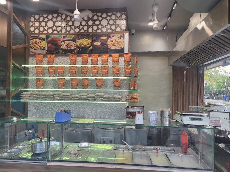 Falahaar & Kota Kachori - Falahaar & Kota Kachori 94, 20, Madhyam Marg, near Meera Marg, Mansarovar Sector 9, Sector 9, Mansarovar, Jaipur, Rajasthan 302020, India