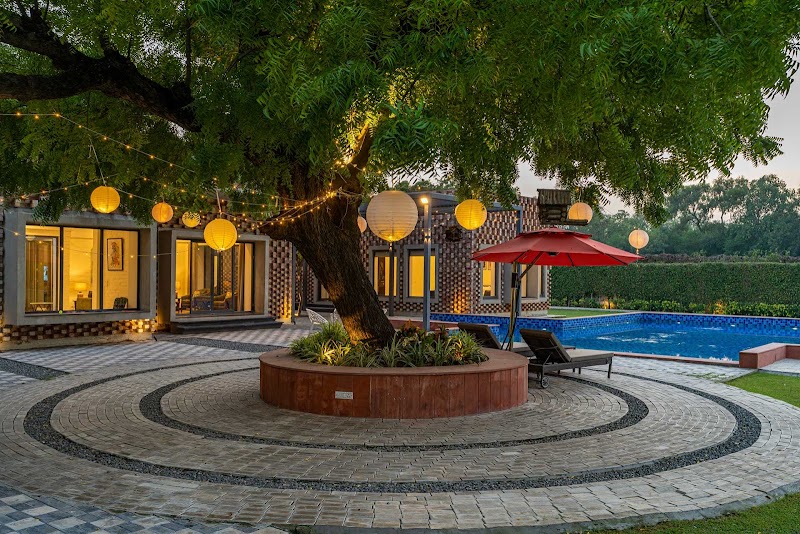 StayVista at The Brick house | Villa with Private Pool in New Delhi - StayVista at The Brick house | Villa with Private Pool in New Delhi, Nh-8, Dwarka Link Rd, D Block, Samalkha, Samalka, New Delhi, Delhi 110097, India