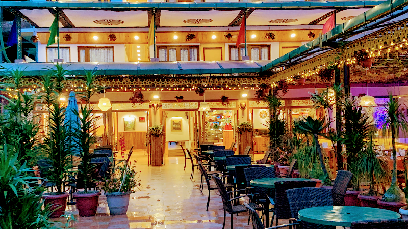 Hotel Tashi Delek - Hotel Tashi Delek MG Marg, New Market Rd, Vishal Gaon, Gangtok, Sikkim 737101, India