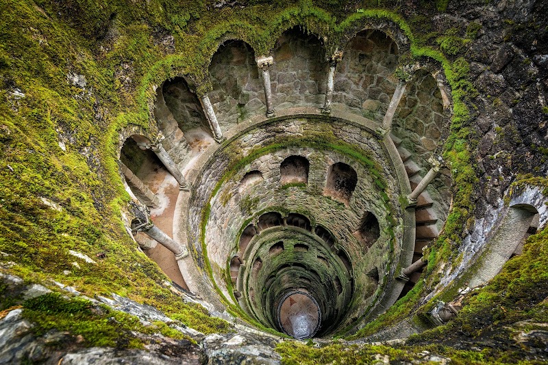 Quinta da Regaleira - Quinta da Regaleira 2710-567 Sintra, Portugal