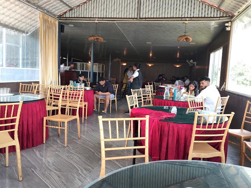 Thalassery Thakkaram restaurant - Thalassery Thakkaram restaurant CM9H+47J, Fingerpost, Ooty, Tamil Nadu 643006, India
