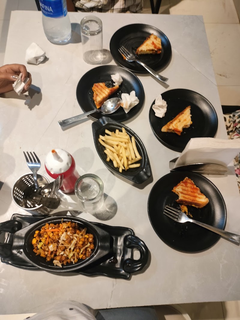 Heaven Dine Restaurant - Heaven Dine Restaurant Plot No. 12, road, beside dwarika, near jharokha palace, Durg Padmanabhpur, Puspak nagar, Smriti Nagar, Bhilai, Chhattisgarh 490020, India