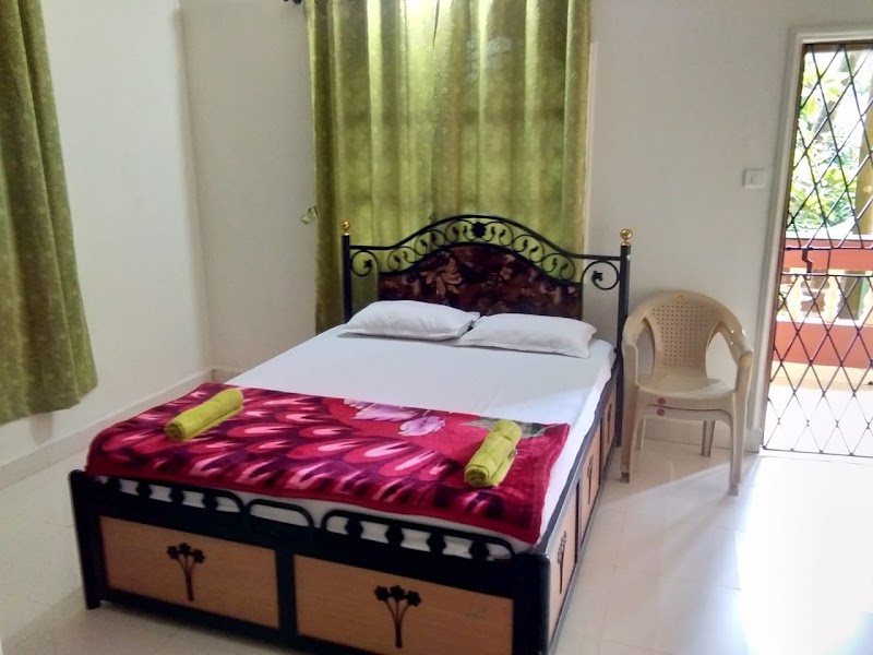 Xavier House - Xavier House, near Hotel Leela Inn, behind Newtons supermarket, Pintos Vaddo, Candolim, Goa 403515, India