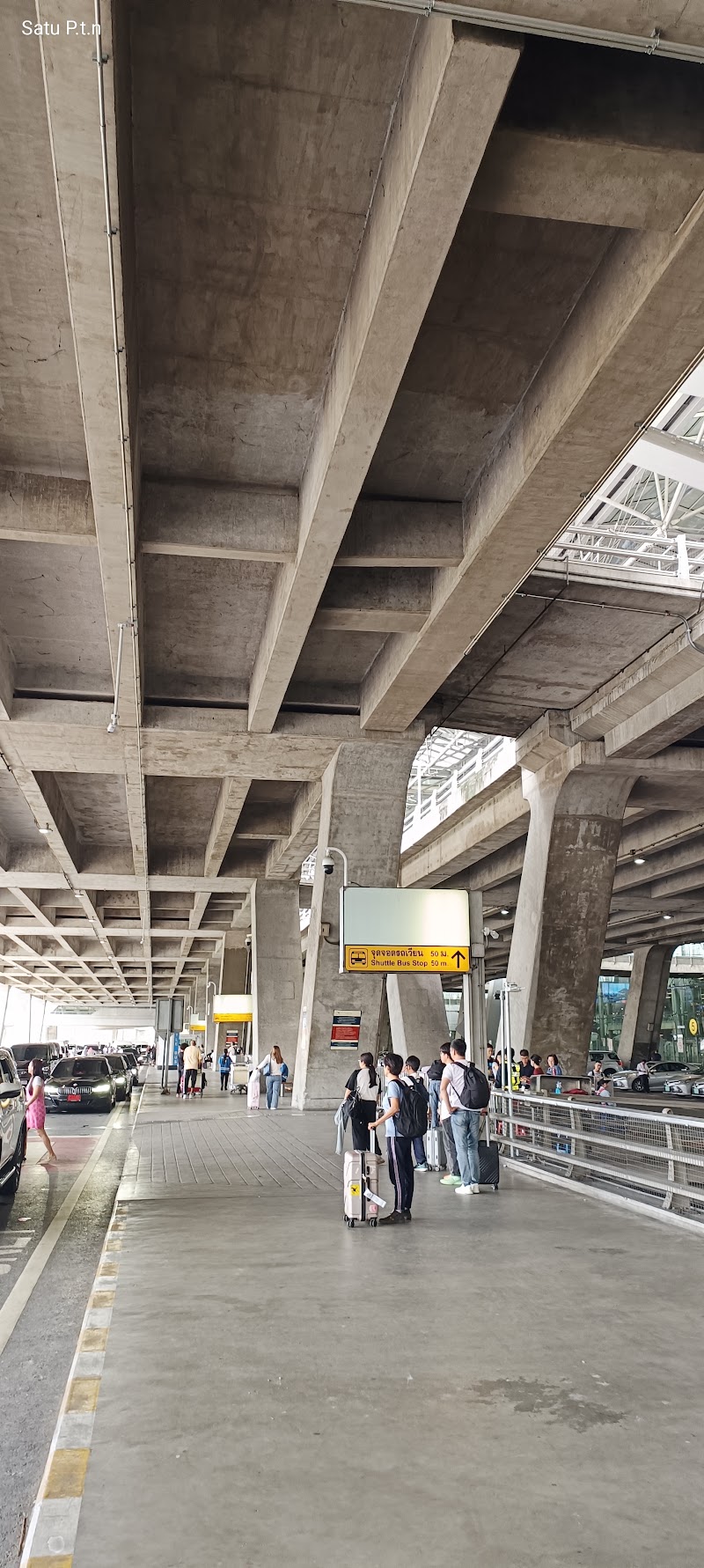 Suvarnabhumi Airport Floor 4 Gate 5 - Suvarnabhumi Airport Floor 4 Gate 5 Nong Prue, Bang Phli District, Samut Prakan 10540, Thailand
