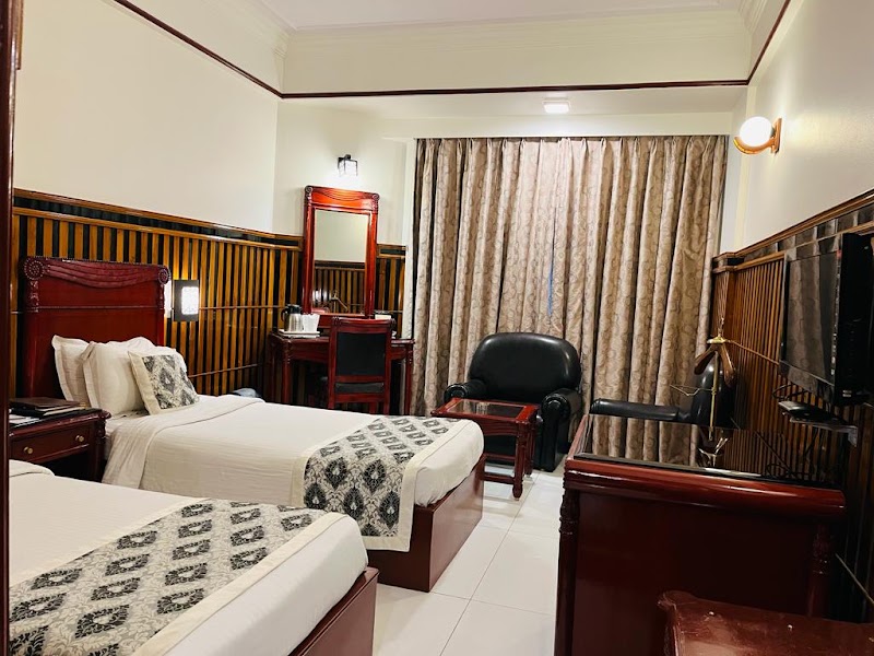 Hotel Mera Mann - Hotel Mera Mann 1, Station Rd, beside St.Agnes Chruch, Udaiganj, Husainganj, Lucknow, Uttar Pradesh 226001, India