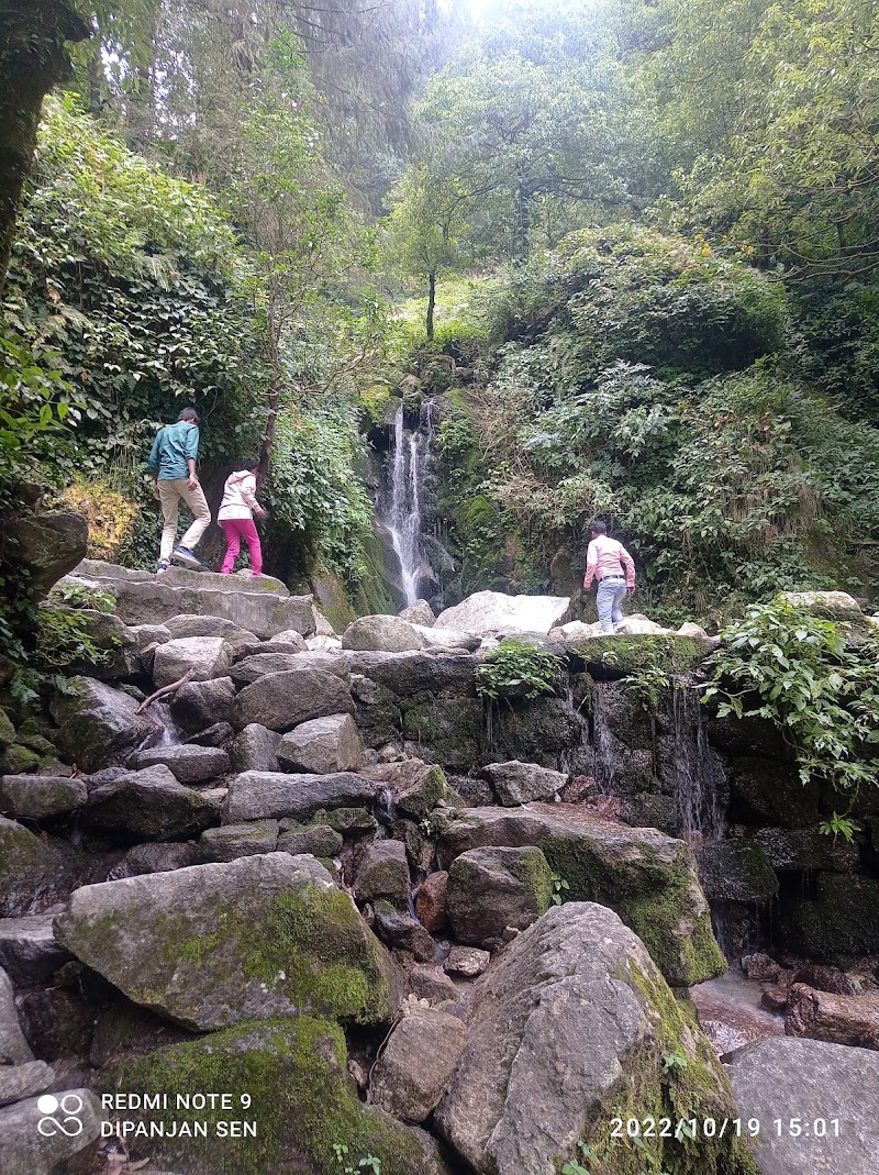 Panchpula Waterfall - Panchpula Waterfall Bus Stop, Pathankot Rd, Panjpula, Chatryara, Himachal Pradesh 176301, India