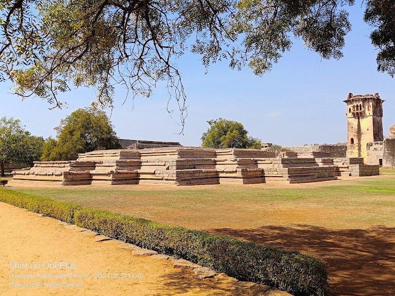 Zenana Enclosure - Zenana Enclosure, 8FCC+88X, Hampi, Kamalapura, Karnataka 583221, India