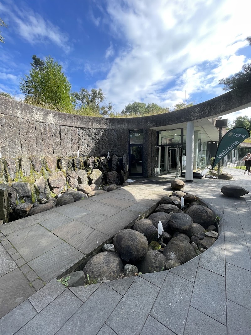 Brú na Bóinne Visitor Centre Newgrange and Knowth - Brú na Bóinne Visitor Centre Newgrange and Knowth, Brú na Bóinne, Roughgrange, Donore, Co. Meath, A92 EH5C, Ireland